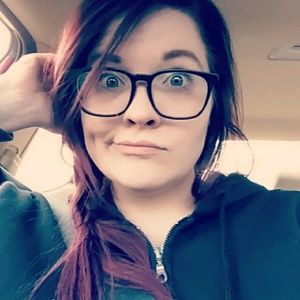 Meet your Posher, Kalie